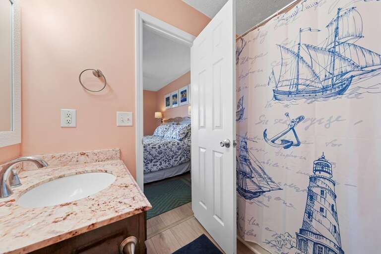 PRIMARY BEDROOM  ENSUITE VIEW 2