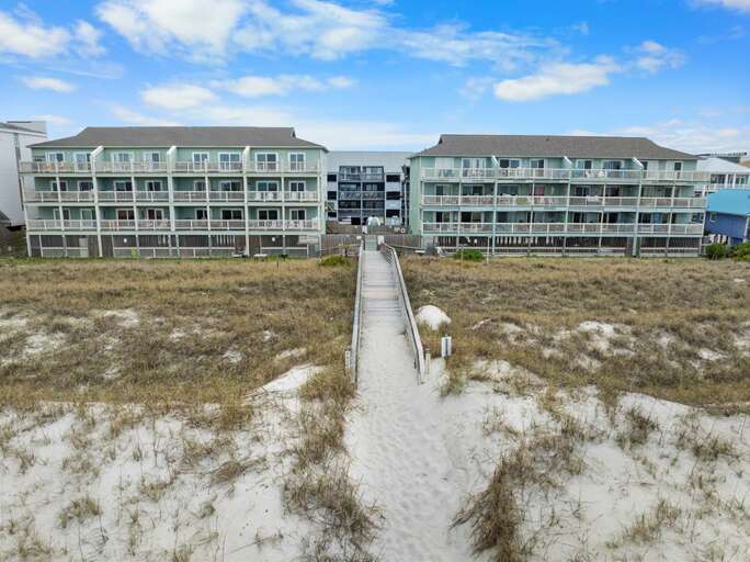 OCEANFRONT PRIVATE BEACH ACCESS