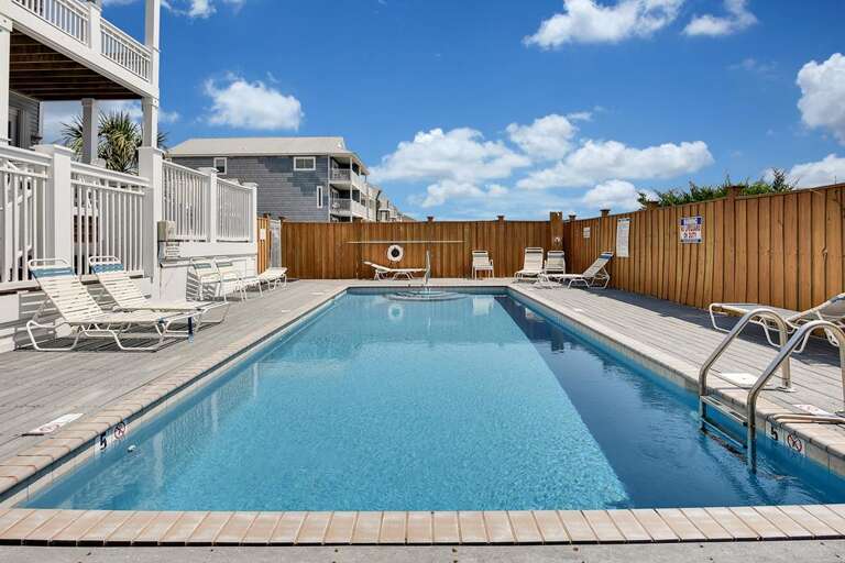OCEANFRONT POOL -JUST ACROSS THE STREET