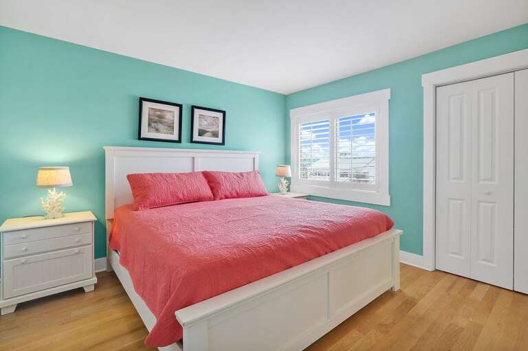 MAIN BEDROOM KING BED MAIN BEDROOM KING BED