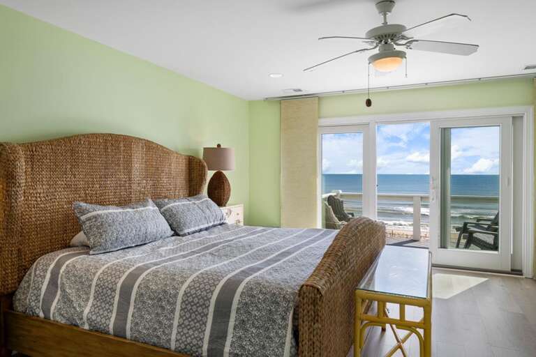 3RD FLOOR KING BEDROOM WITH ENSUITE & SUN DECK