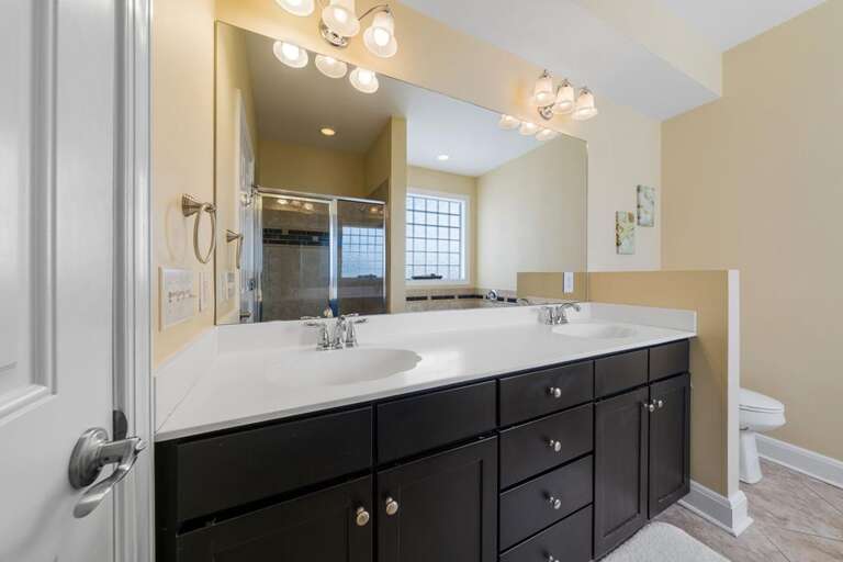 2ND FLOOR KING ENSUITE VIEW 1