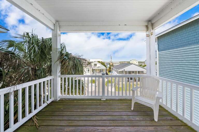 2ND FLOOR...QUEEN STREET SIDE BEDROOM DECK
