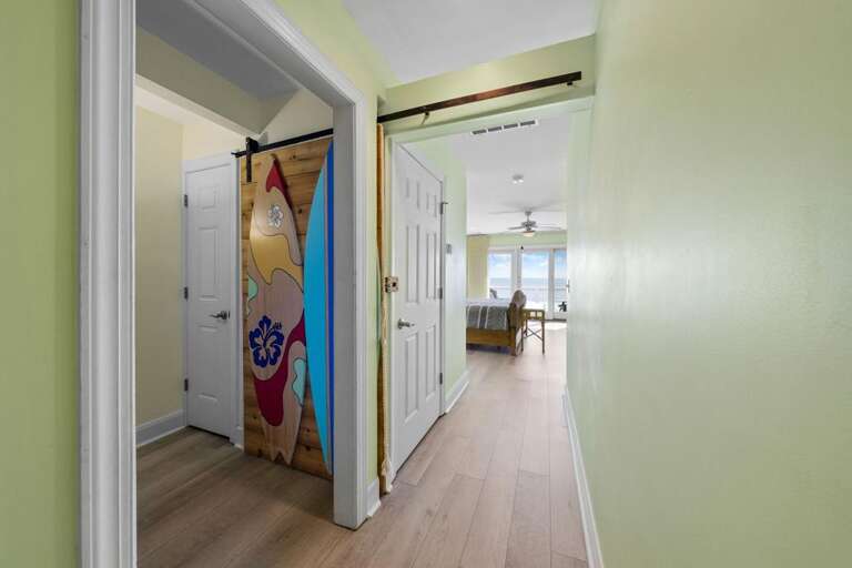 ENTRYWAY TO OCEANFRONT KING BEDROOM TOP FLOOR ENTRYWAY TO OCEANFRONT KING BEDROOM TOP FLOOR