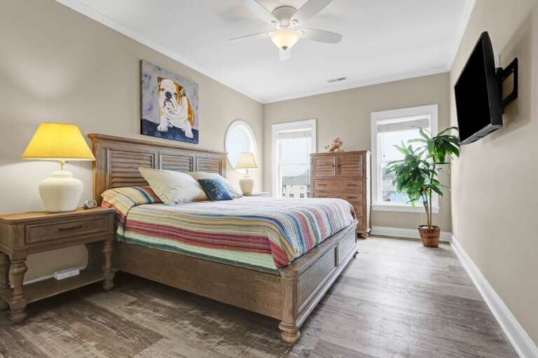 KING BEDROOM TOP FLOOR  KING BEDROOM TOP FLOOR