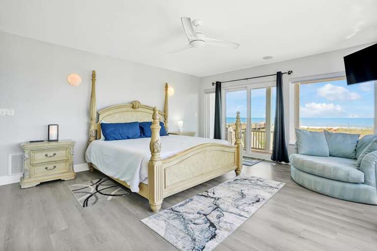 1ST FLOOR- OCEANFRONT PRIMARY KING SOUTH VIEW 1
