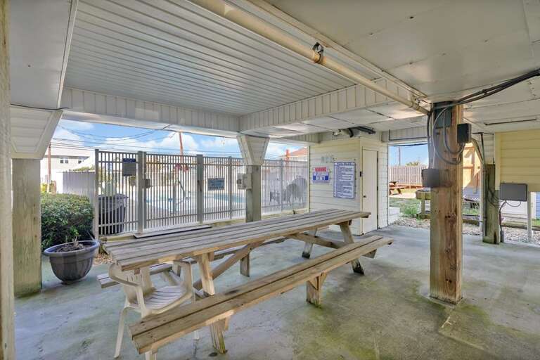 PICNIC AREA OUTSIDE POOL