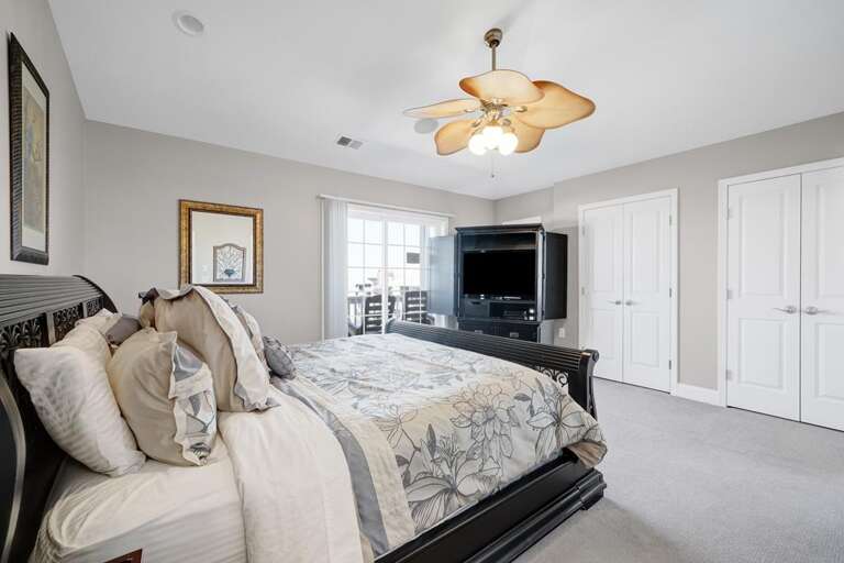 PENTHOUSE -MASTER SUITE