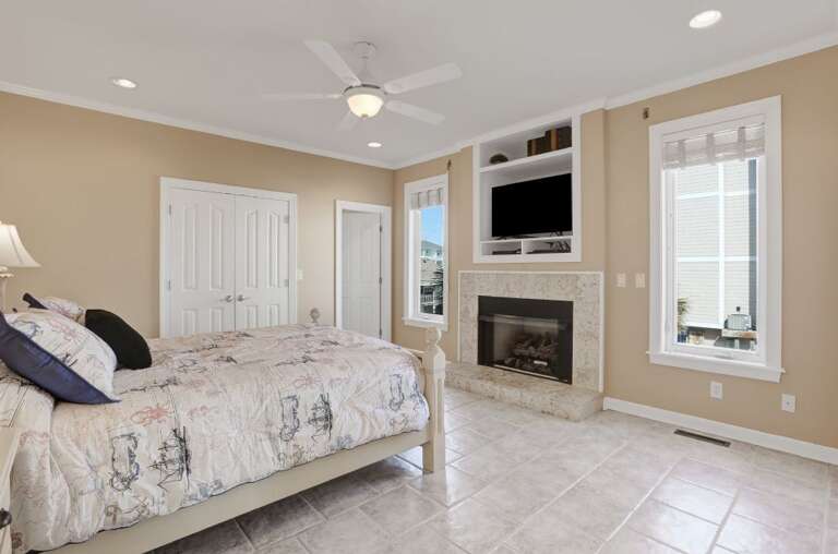 FIREPLACE DECORATIVE ONLY FIREPLACE DECORATIVE ONLY