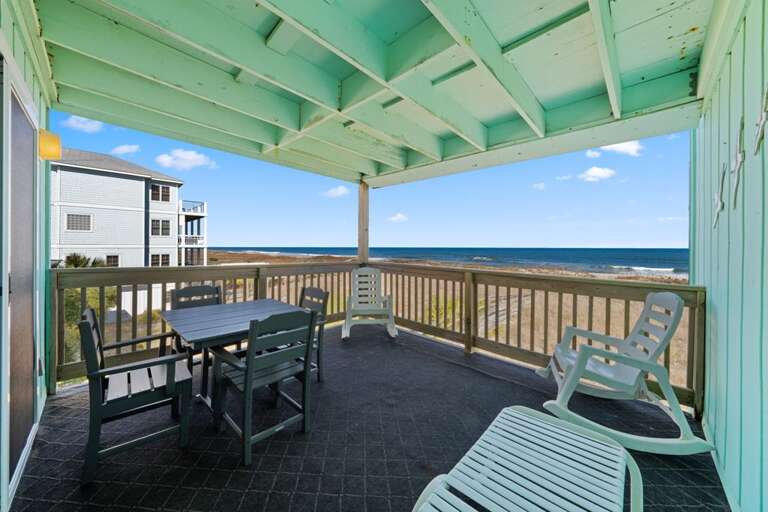 LARGE OCEANFRONT DECK