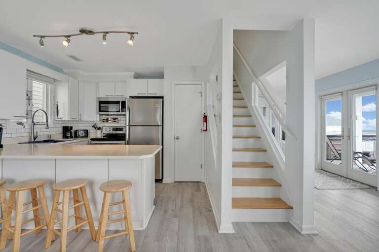 BREAKFAST BAR AND KITCHEN