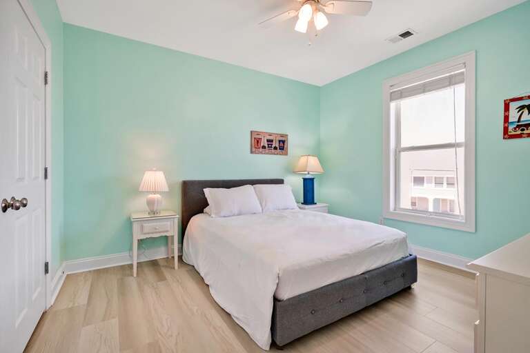 1ST FLOOR QUEEN BEDROOM VIEW 1 1ST FLOOR QUEEN BEDROOM VIEW 1