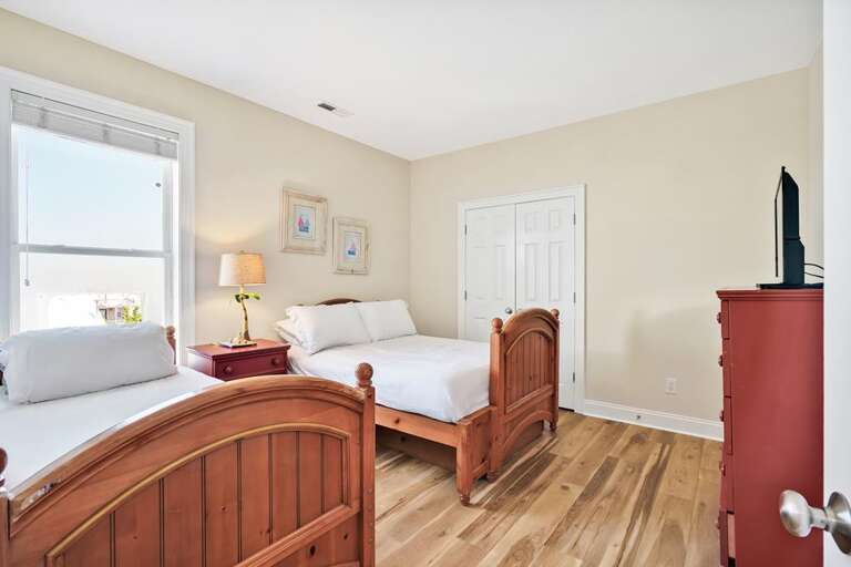 2ND FLOOR FULL AND TWIN WITH TRUNDLE 2ND FLOOR FULL AND TWIN WITH TRUNDLE