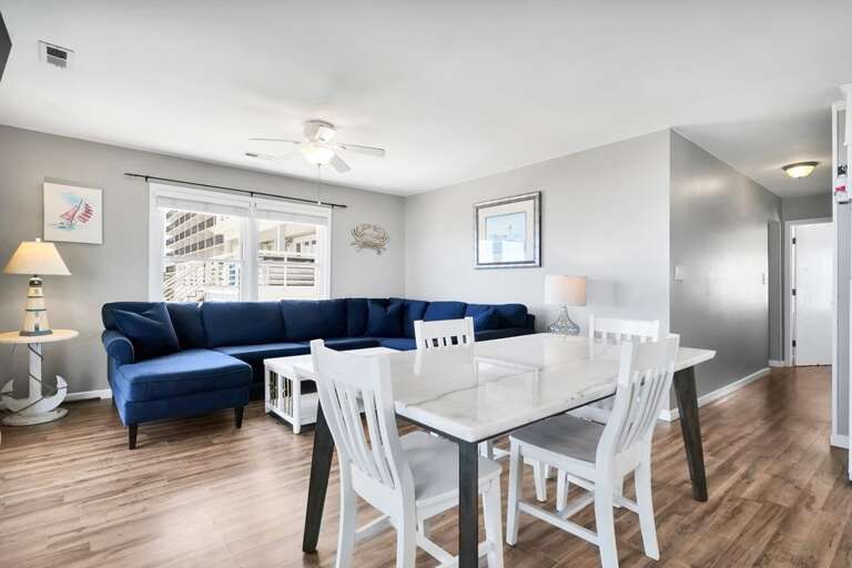OPEN FLOOR PLAN