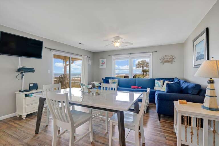 OPEN FLOOR PLAN  OPEN FLOOR PLAN
