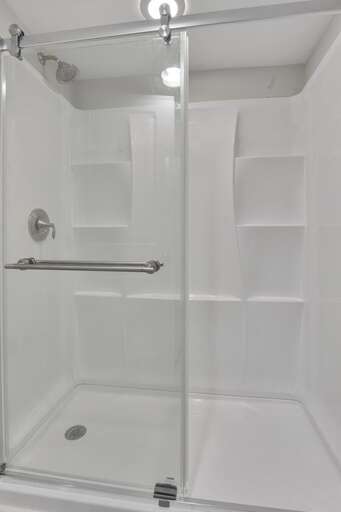 MASTER BATH -WALK IN SHOWER