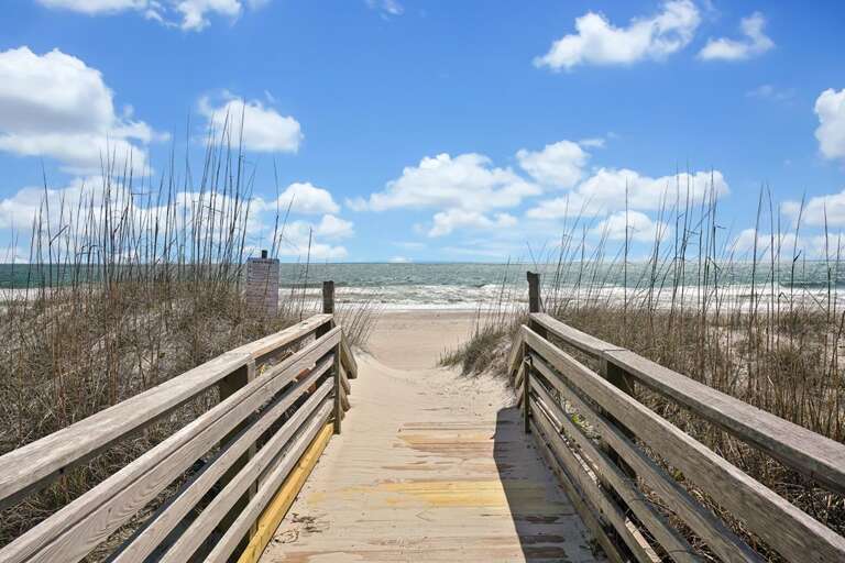 SANDS IV BEACH ACCESS