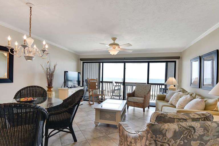 OCEANFRONT LIVING SPACE