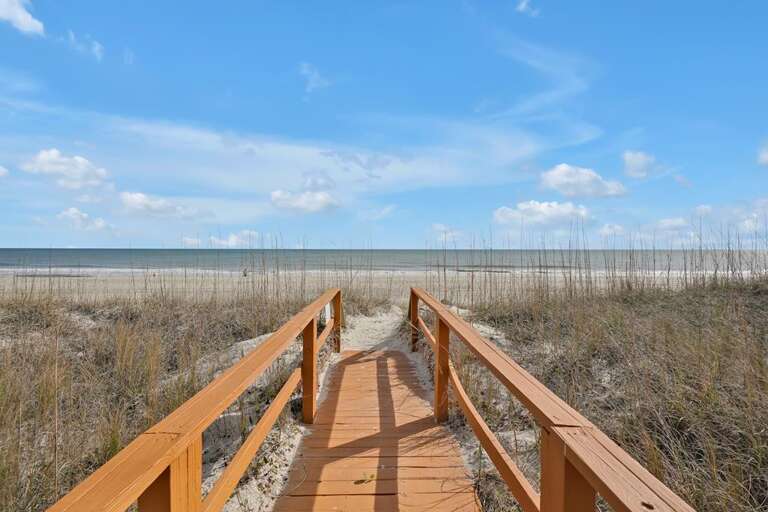 NO STEPS AT BEACHSIDE OF ACCESS