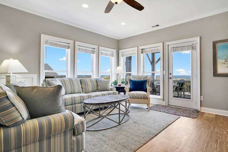 1ST FLOOR -OCEANFRONT LIVING SPACE