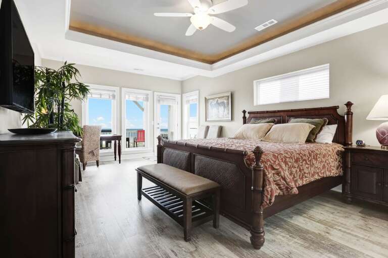 KING MASTER 2ND FLOOR