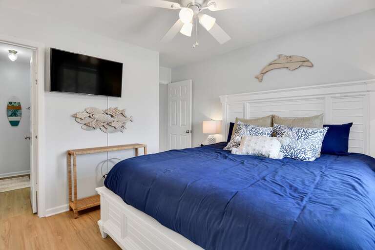 KING BEDROOM KING BEDROOM