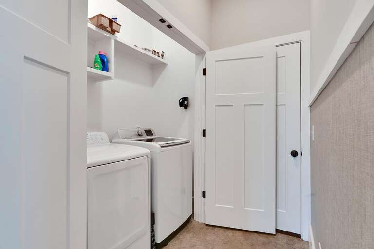 GROUND FLOOR -LAUNDRY ROOM