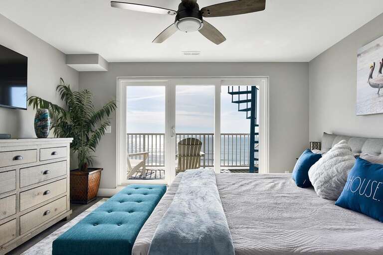 OCEANFRONT MASTER VIEW 3