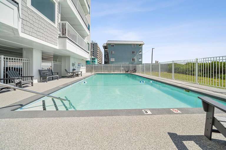 RENOVATED POOL 2022 (SEASONAL)