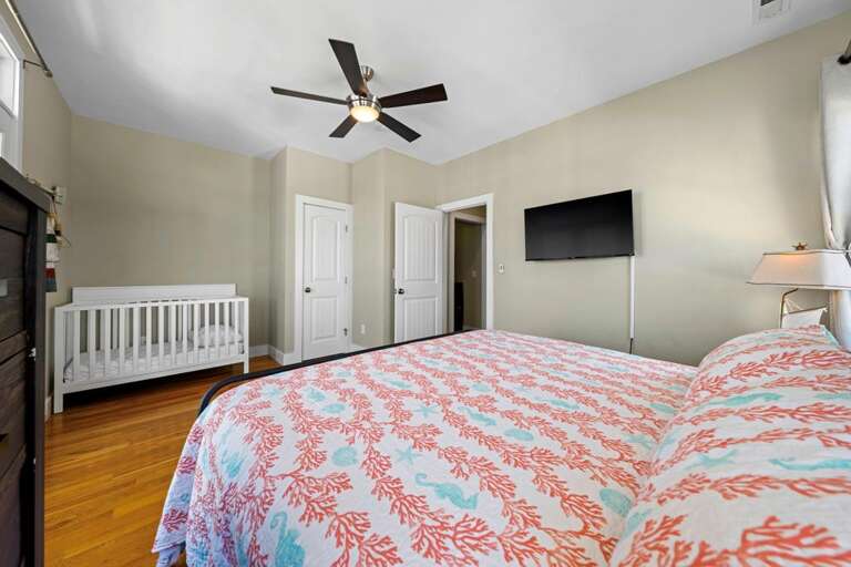 2ND FLOOR KING BEDROOM WITH CRIB VIEW 2