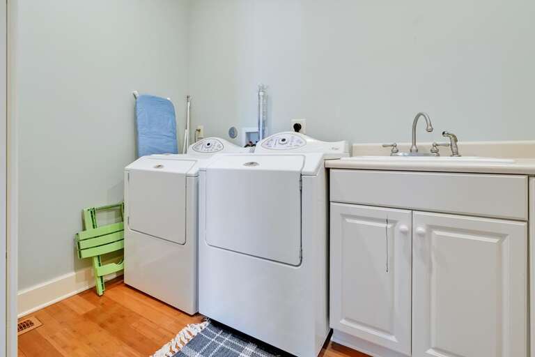 MAIN FLOOR LAUNDRY ROOM