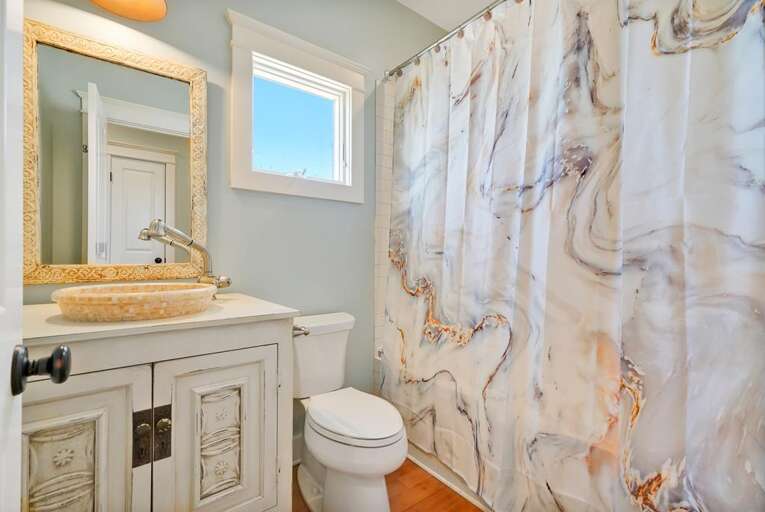 TOP FLOOR HALL BATHROOM