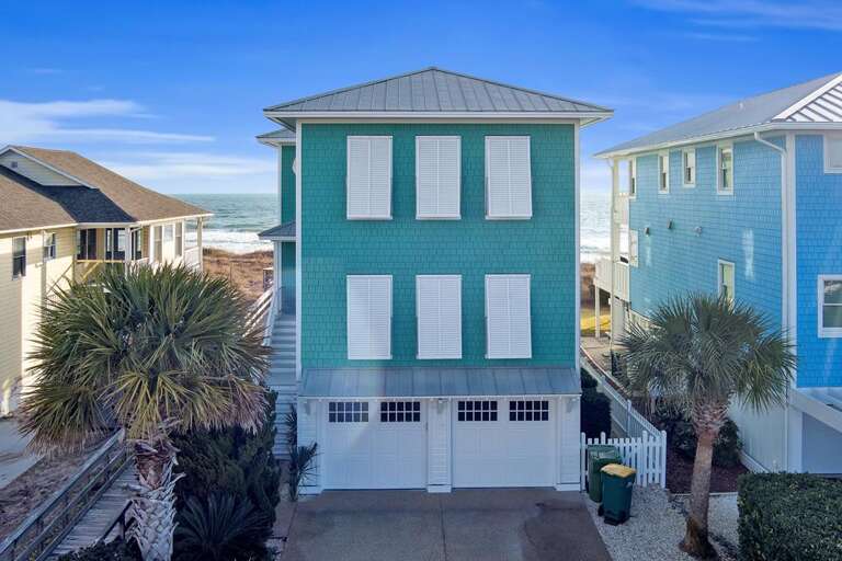 STREETSIDE VIEW OF 5 O'CLOCK SOMEWHERE