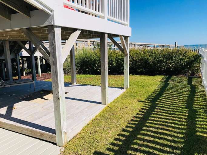 GROUND FLOOR- DECK W YARD