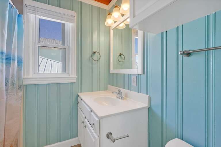 TOP FLOOR SHARED BATHROOM W/ WALK IN SHOWER