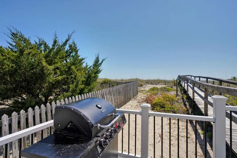 GAS GRILL FOR YOU TO ENJOY