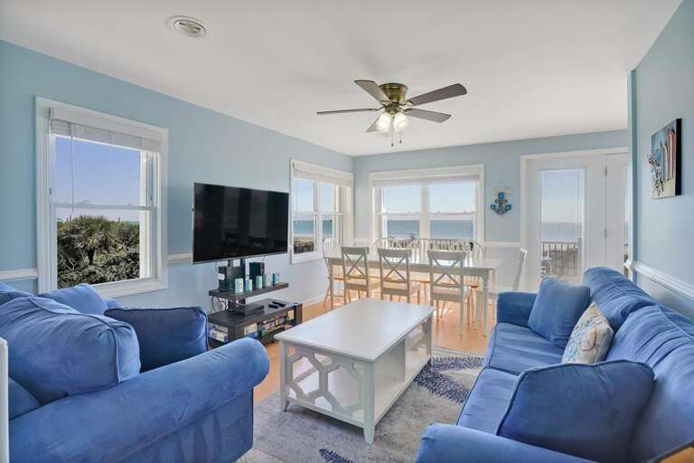 LIVING AND DINING SPACE WITH OCEANVIEWS