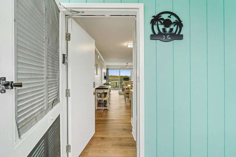 WELCOME TO SANDY TOES