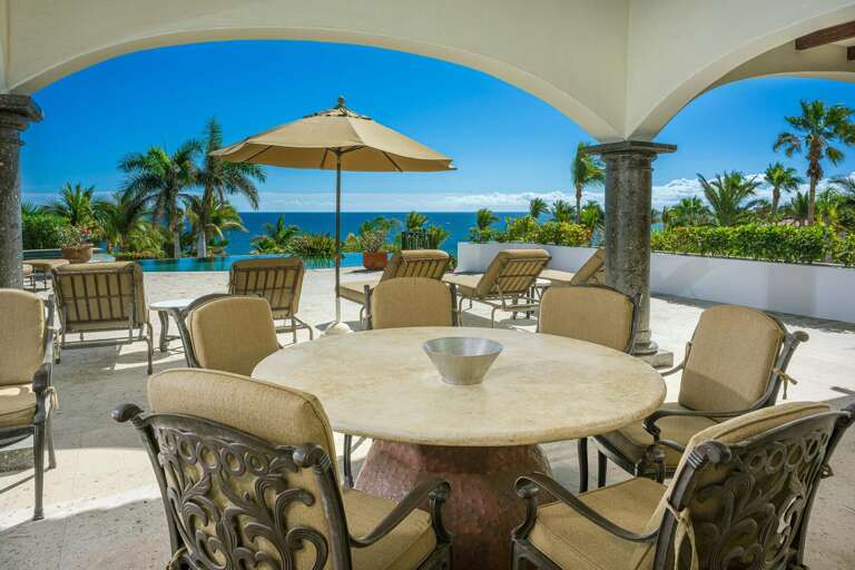 Enjoy the one-of-a-kind experience of having your meals outdoor with the stunning ocean view at Casa Maravilla!