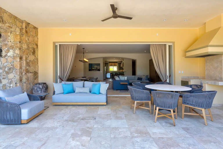 Esperanza_2601_patio_outdoor_seating