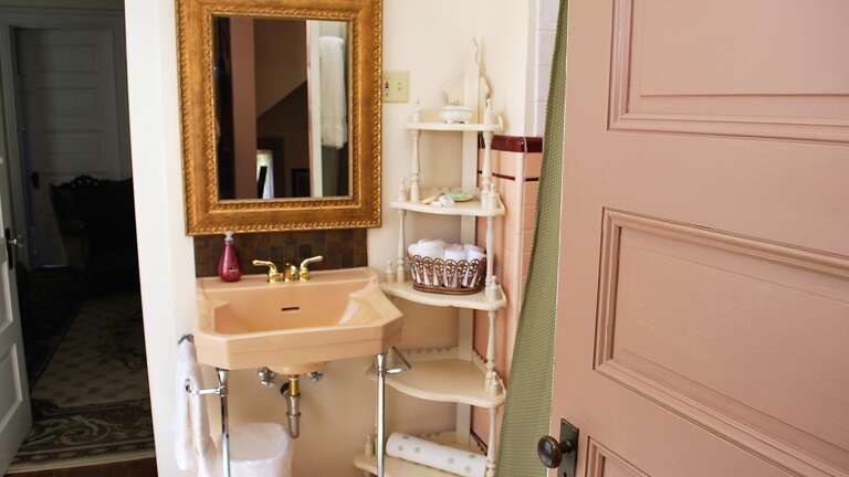 Bath 2 - Upstairs Bath 2 - Upstairs