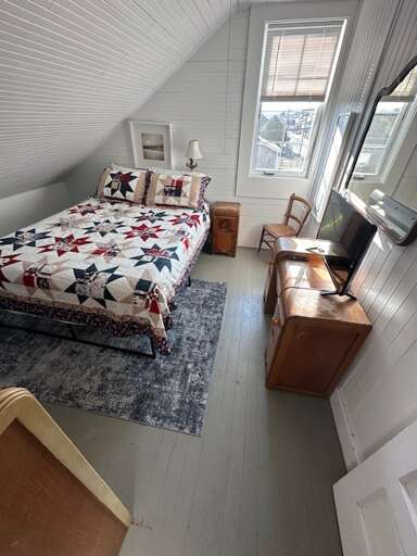 2nd bedroom upstairs