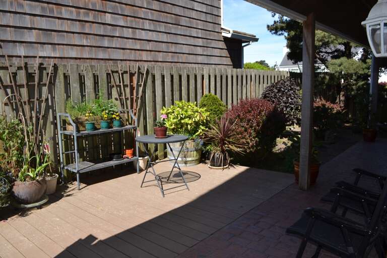 Front Entry (view from doorway)