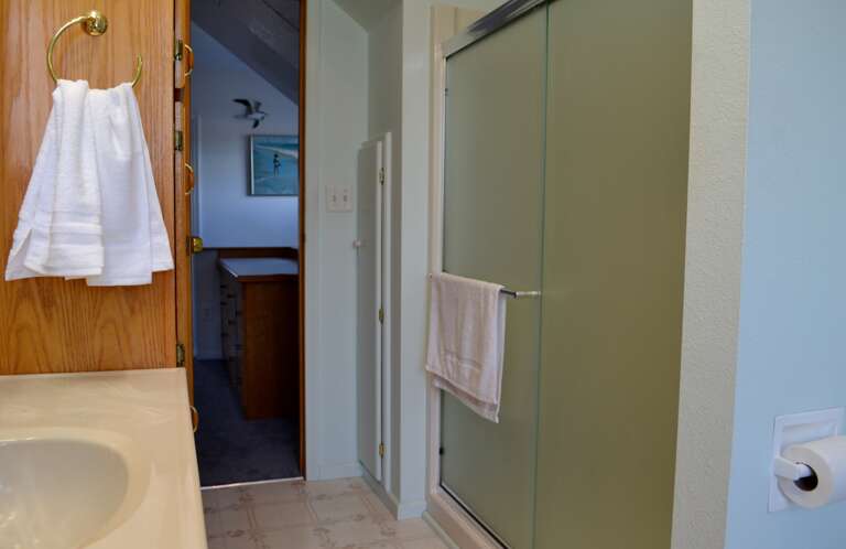 Bath Upstairs