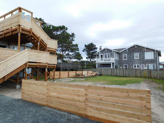 Side Yard Side Yard