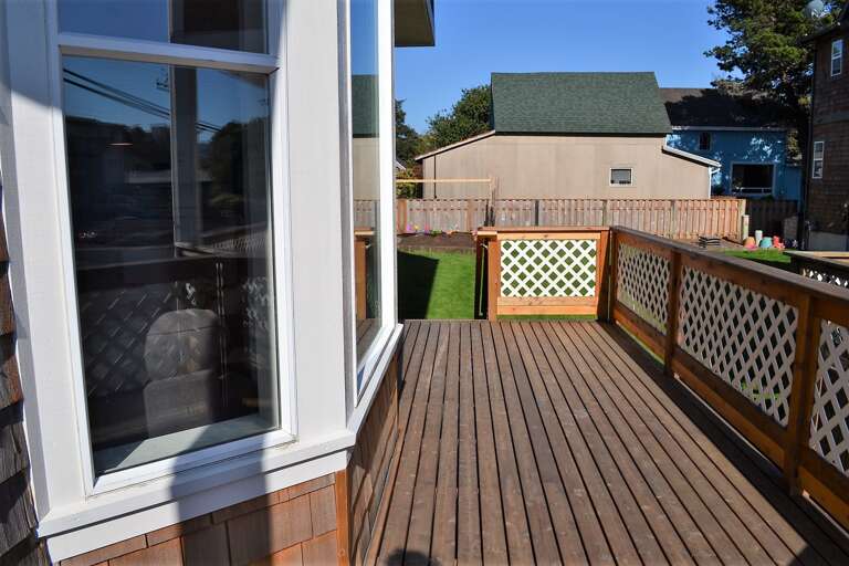 Side Deck facing back
