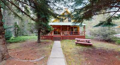 Cozy Twin Pines