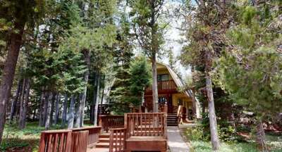 Lakeshore retreat