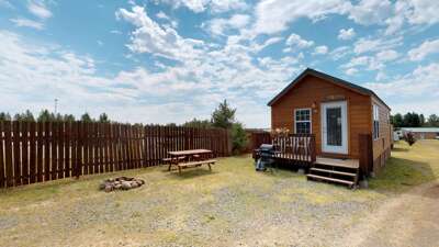 Lux Foxtail Cabin