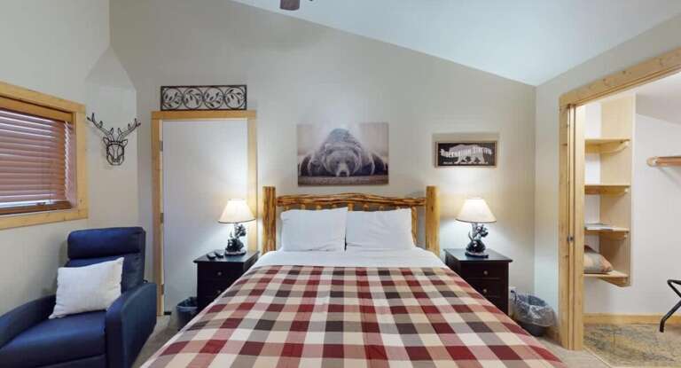 Island Park Apartment Rental